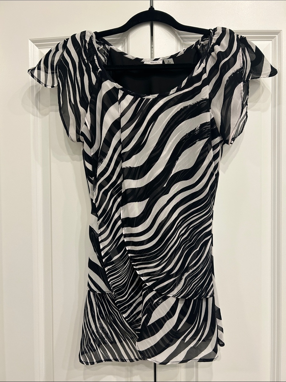 Worthington Black & White Zebra-Stripe Short Sleeve Blouse